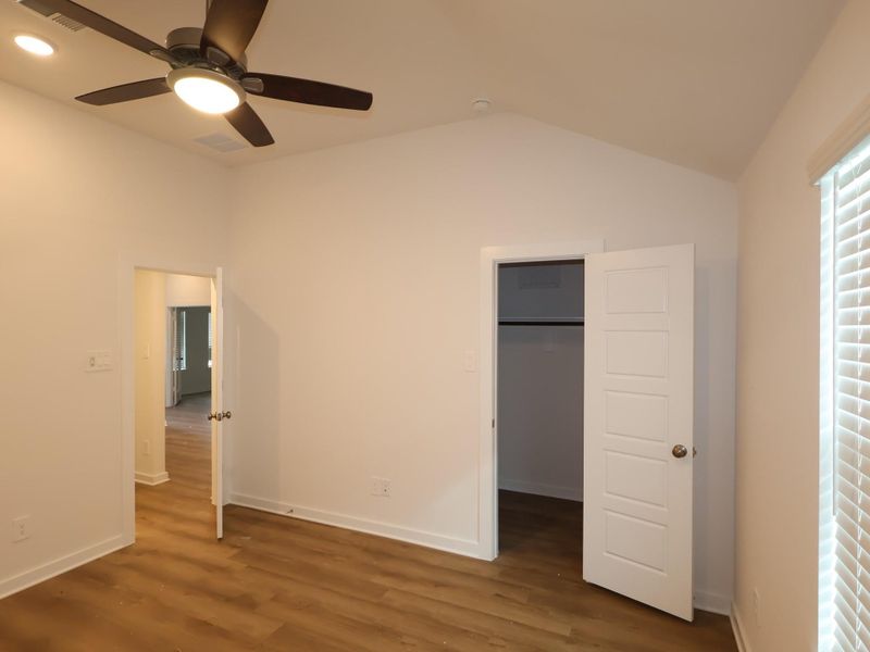 Spacious, unfurnished interior of a new home in Magnolia Ridge, Magnolia (Image 9).