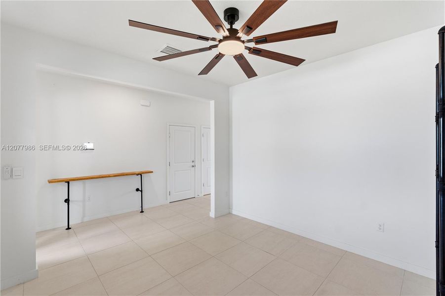 Spacious, unfurnished interior of a new home in Parker Pointe, Homestead (Image 42). Spacious, unfurnished interior of a new home in Parker Pointe, Homestead (Image 42).
