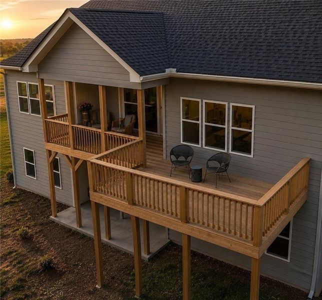 Exterior details and patio area of a home in , Waleska (Image 29).