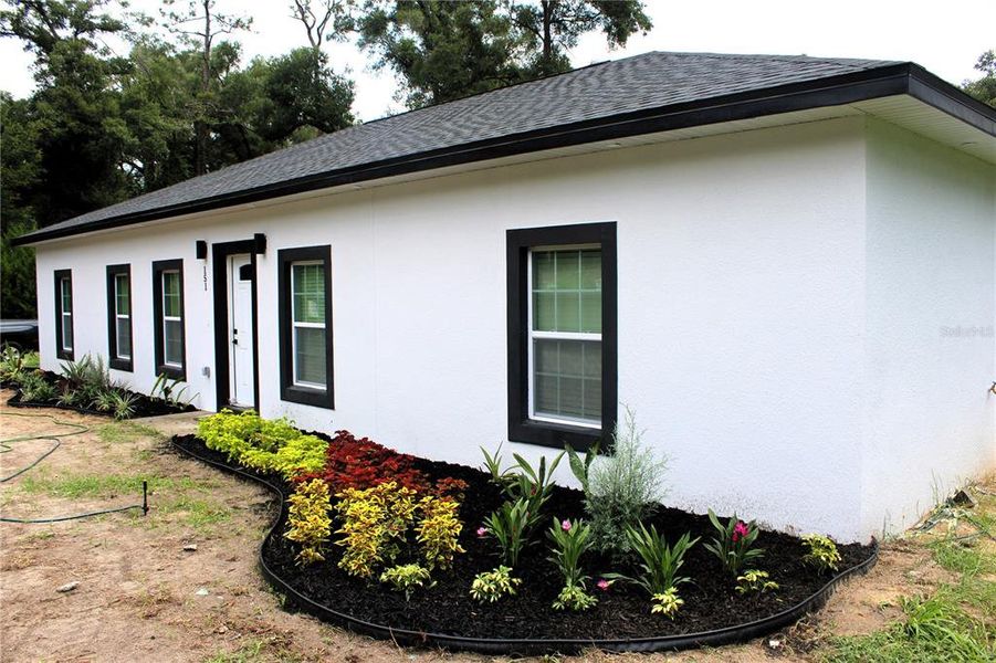 Exterior details and patio area of a home in , Ocala (Image 28). Exterior details and patio area of a home in , Ocala (Image 28).