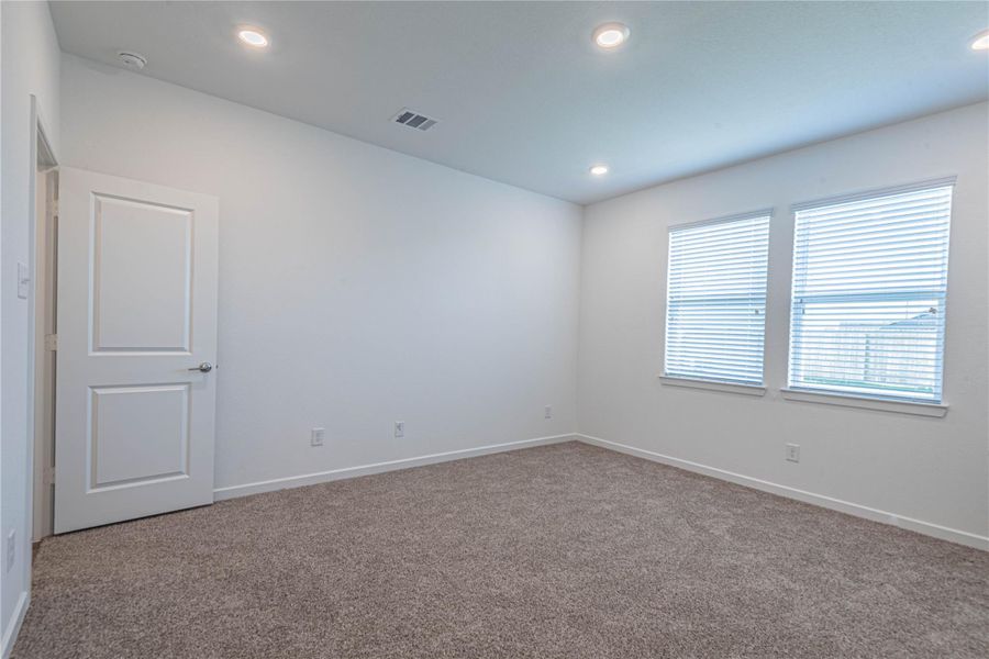 Spacious, unfurnished interior of a new home in Mason Woods 50s, Cypress (Image 26).