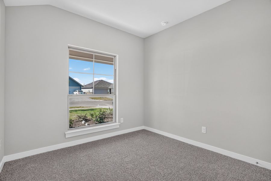 Spacious, unfurnished interior of a new home in Craftsman's Corner, Cleburne (Image 33).