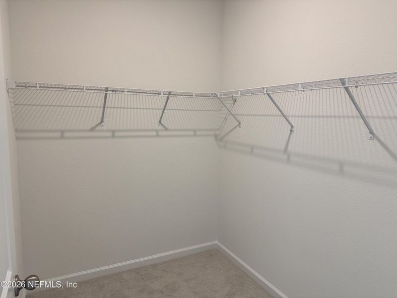 Spacious, unfurnished interior of a new home in Hyland Trail, Green Cove Springs (Image 30).