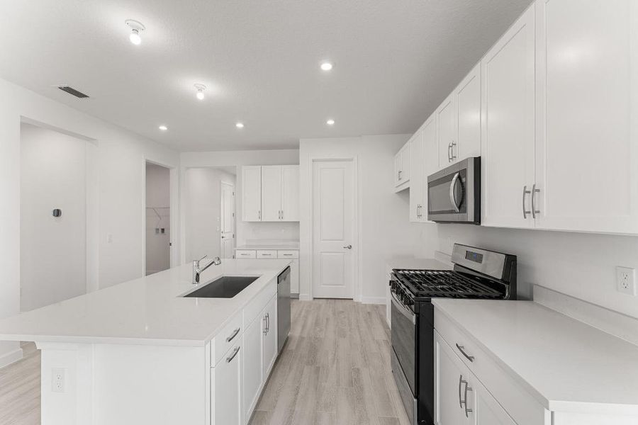 US_SEF_BRIAR_LOT 42_Kitchen 2