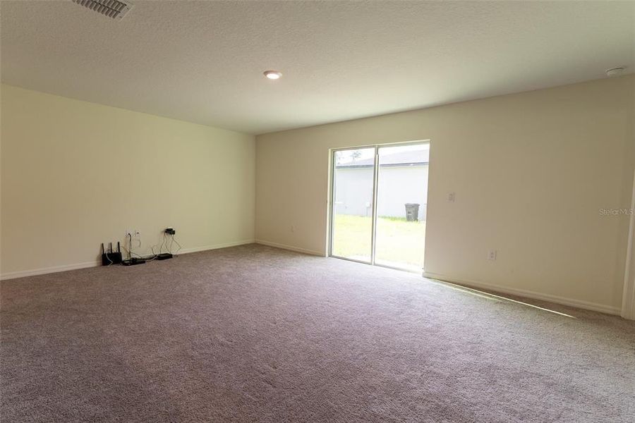 Spacious, unfurnished interior of a new home in Ocala, Ocala (Image 33).