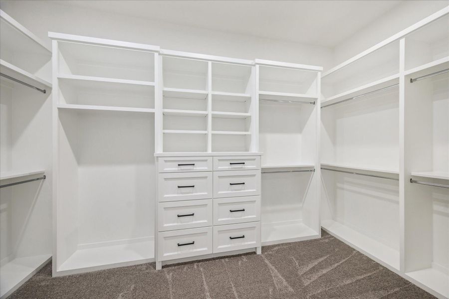 Spacious, unfurnished interior of a new home in , Waller (Image 20).