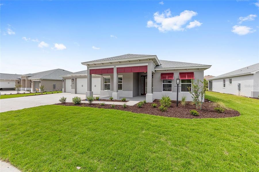 Exterior details and patio area of a home in , Ocala (Image 2).