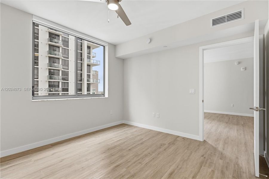 Spacious, unfurnished interior of a new home in , Miami (Image 31).