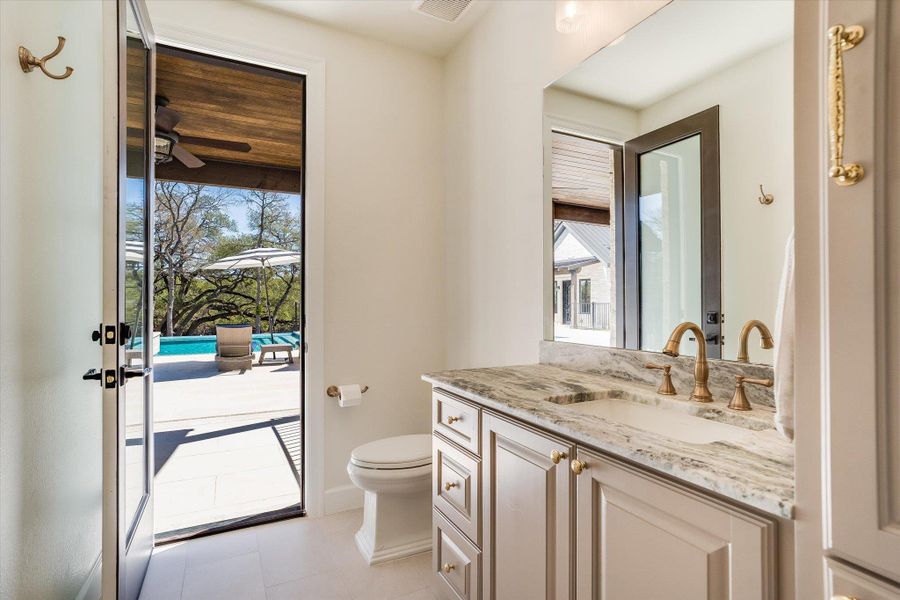 Furnished interior view inside a new home in , Wimberley (Image 18).