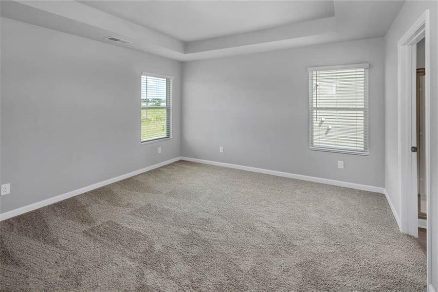 Spacious, unfurnished interior of a new home in Poplar Preserve, Newnan (Image 9).