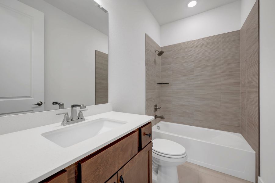 Furnished interior view inside a new home in LaPrelle, Haslet (Image 12).