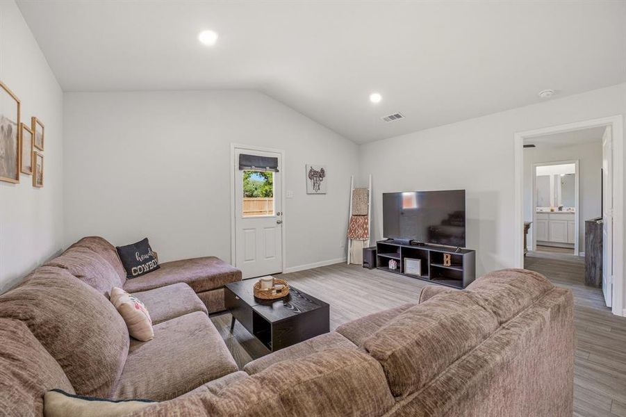Furnished interior view inside a new home in Tolar Oaks, Tolar (Image 17).