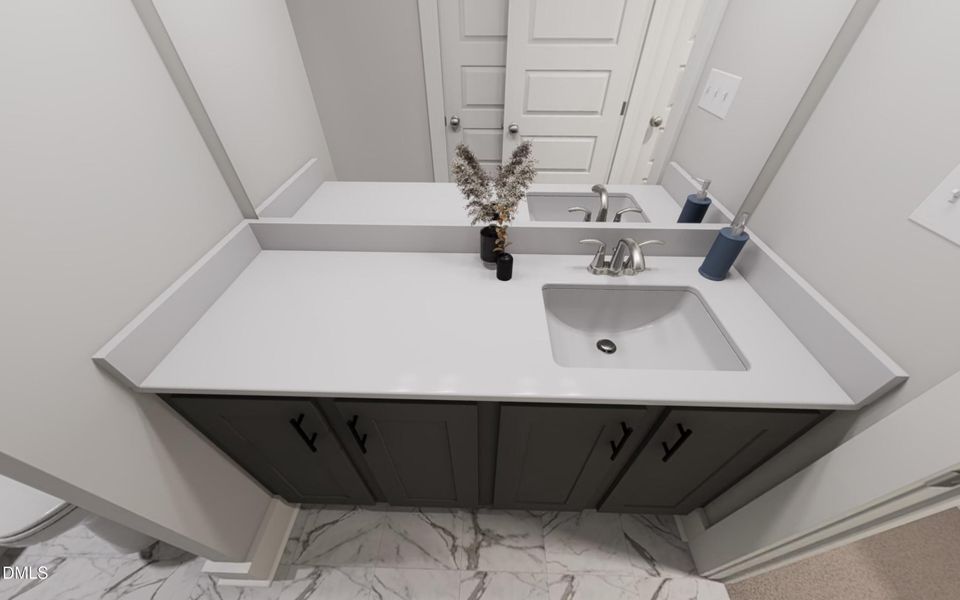 Secondary Bath - Yin & Yang Interior Secondary Bath - Yin & Yang Interior