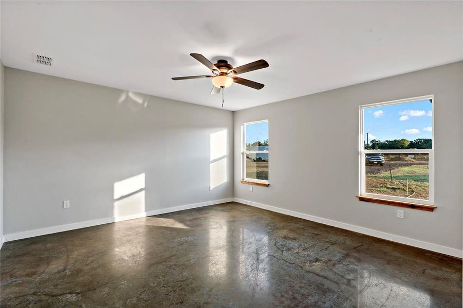 Spacious, unfurnished interior of a new home in , Paris (Image 14).