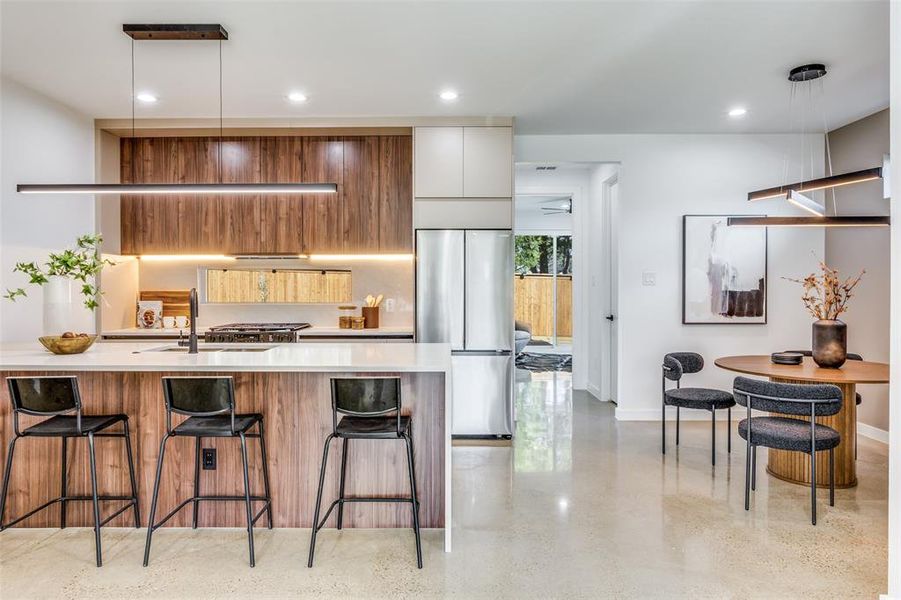 Furnished interior view inside a new home in , Dallas (Image 8).