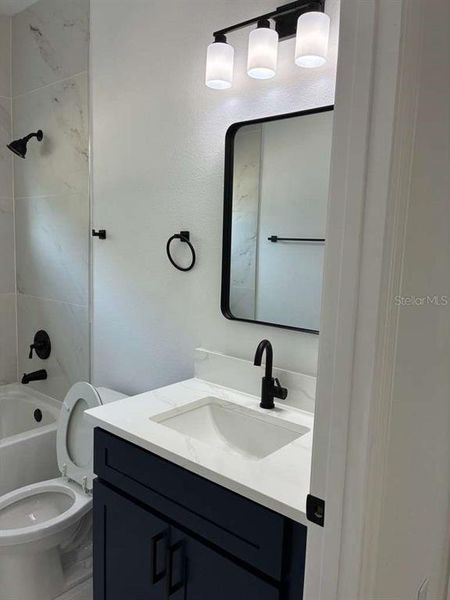 Furnished interior view inside a new home in , Ocklawaha (Image 8).