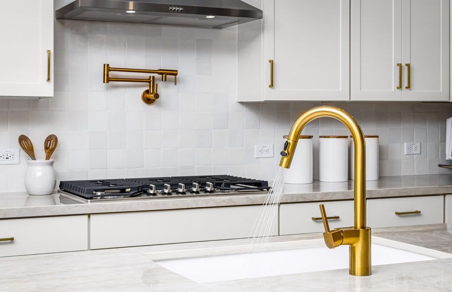 Representative interior finishes for a home built from the Galleon by Pulte Homes in Glenview Farms, Murfreesboro (Image 4).