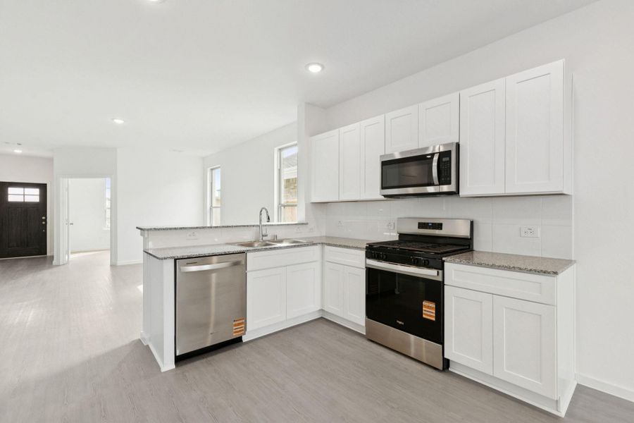 Furnished interior view inside a new home in River Ranch, Dayton (Image 13).