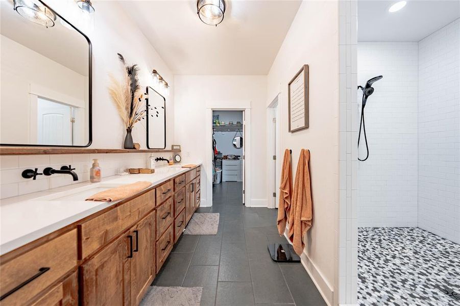 Furnished interior view inside a new home in , Malakoff (Image 8). Furnished interior view inside a new home in , Malakoff (Image 8).