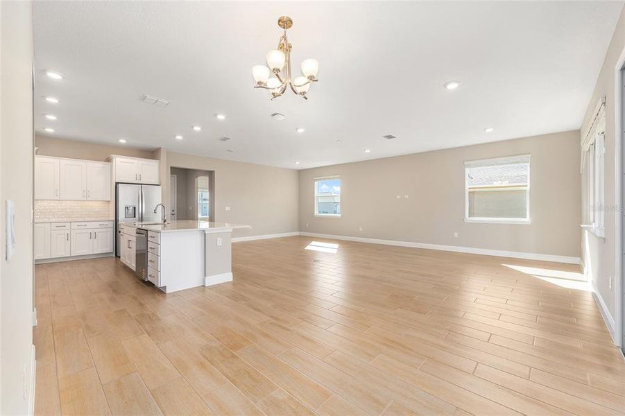 Spacious, unfurnished interior of a new home in , Ocala (Image 39).