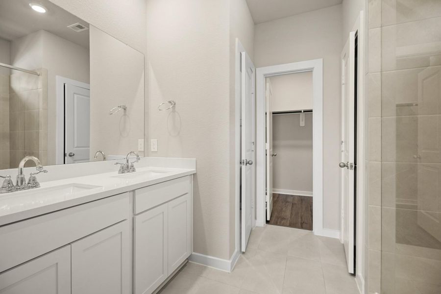 Furnished interior view inside a new home in Laurel Landing, Alvin (Image 7). Furnished interior view inside a new home in Laurel Landing, Alvin (Image 7).