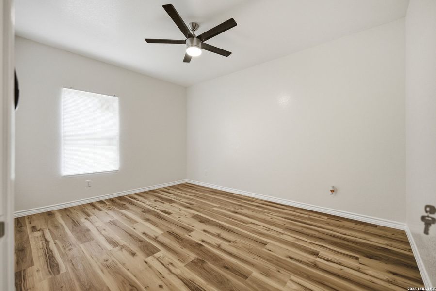 Spacious, unfurnished interior of a new home in , San Antonio (Image 19).
