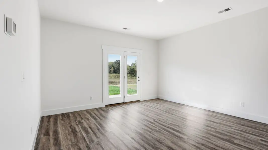 Spacious, unfurnished interior of a new home in Fieldcrest Acres, Blountville (Image 18). Spacious, unfurnished interior of a new home in Fieldcrest Acres, Blountville (Image 18).