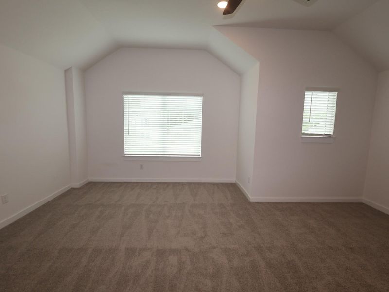 Spacious, unfurnished interior of a new home in Summerview, Fulshear (Image 32). Spacious, unfurnished interior of a new home in Summerview, Fulshear (Image 32).
