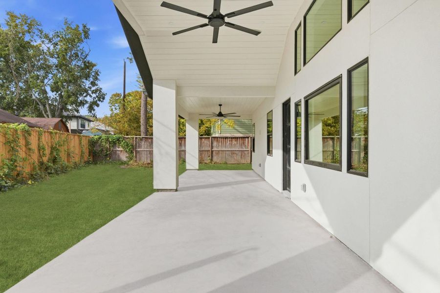 Exterior details and patio area of a home in , Houston (Image 28).