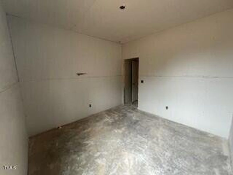 Spacious, unfurnished interior of a new home in Wellers Knoll, Lillington (Image 36).