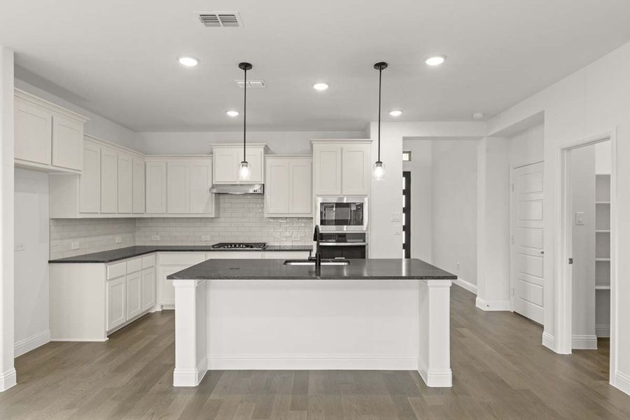 Furnished interior view inside a new home in Meadow Run, Melissa (Image 7).