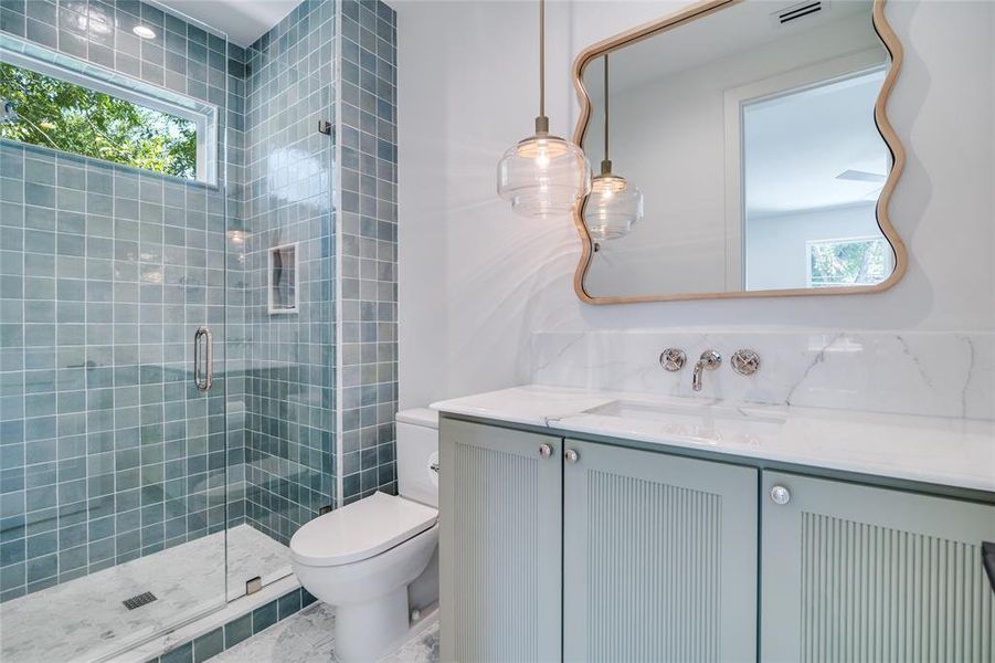 Furnished interior view inside a new home in , Dallas (Image 6).