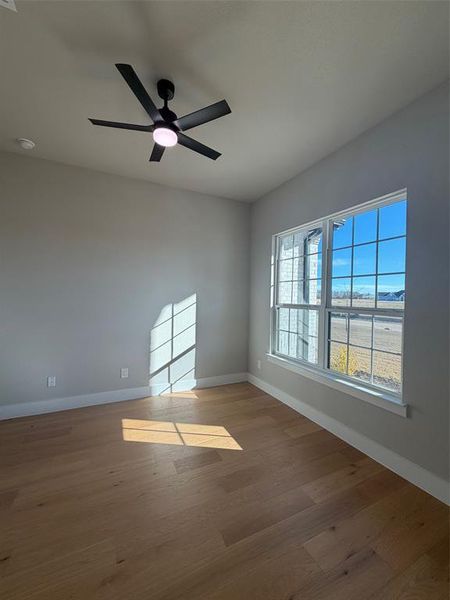 Spacious, unfurnished interior of a new home in Capitol Hill, Anna (Image 30).