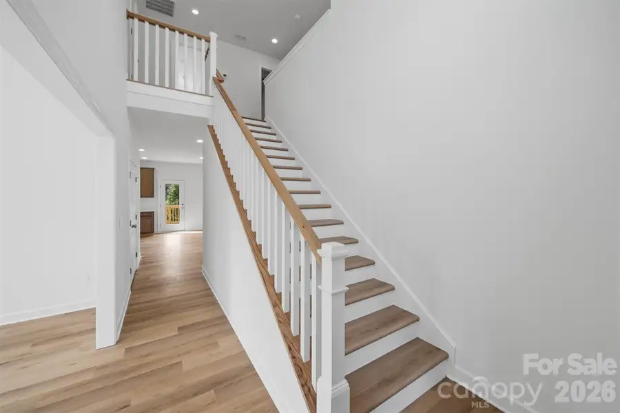 Spacious, unfurnished interior of a new home in , Hickory (Image 33).