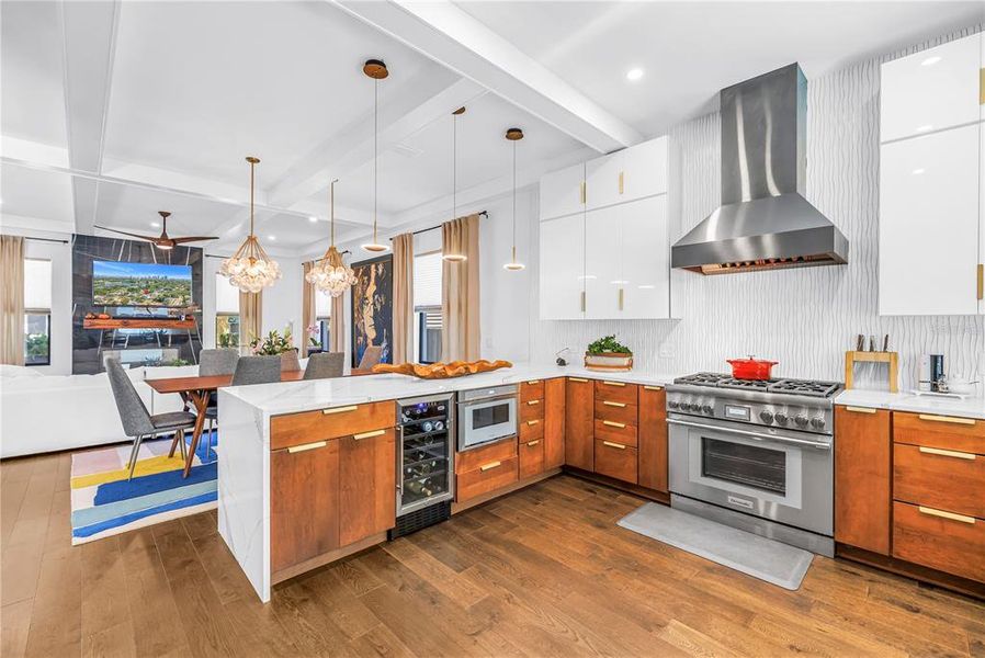 Furnished interior view inside a new home in , St. Petersburg (Image 57).