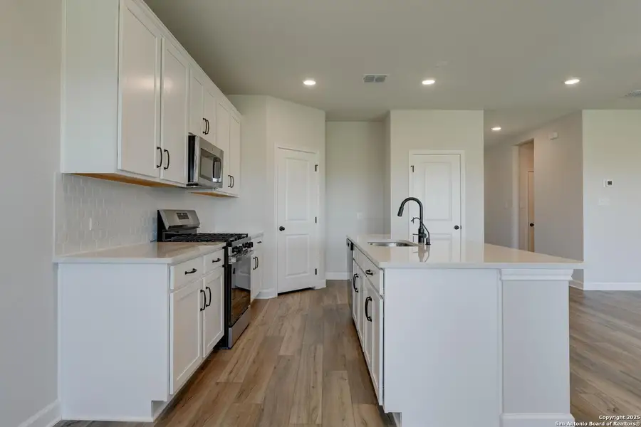 Furnished interior view inside a new home in Cordova Trails, Seguin (Image 7).