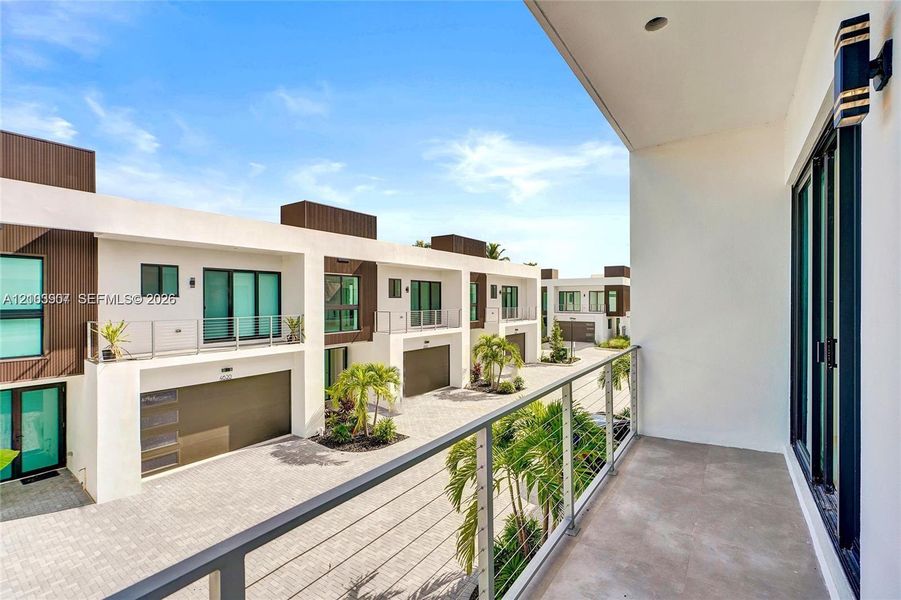 Exterior details and patio area of a home in , Dania Beach (Image 3).