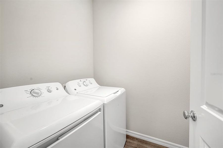 Close-up of interior finishes inside a home in , Weeki Wachee (Image 19).