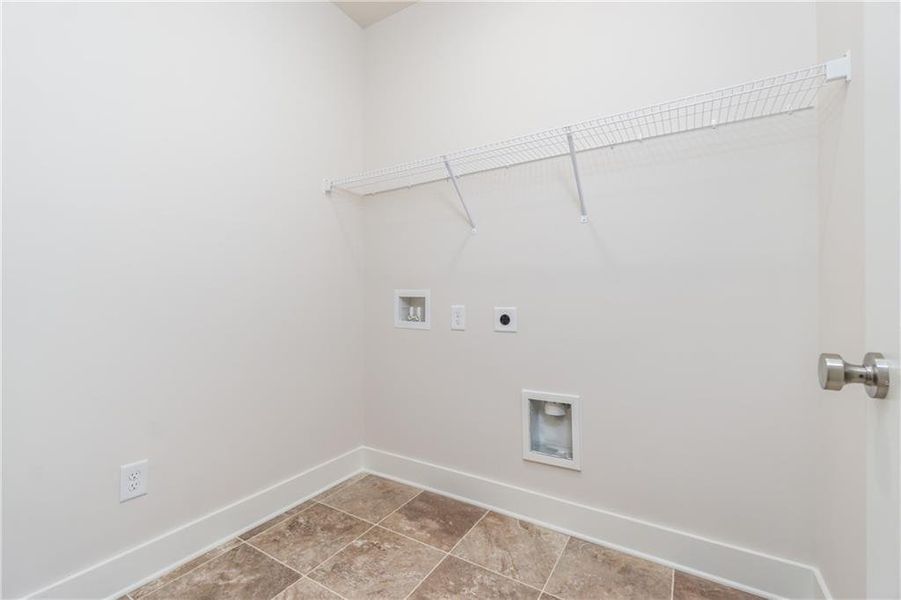 Spacious, unfurnished interior of a new home in , Snellville (Image 23).