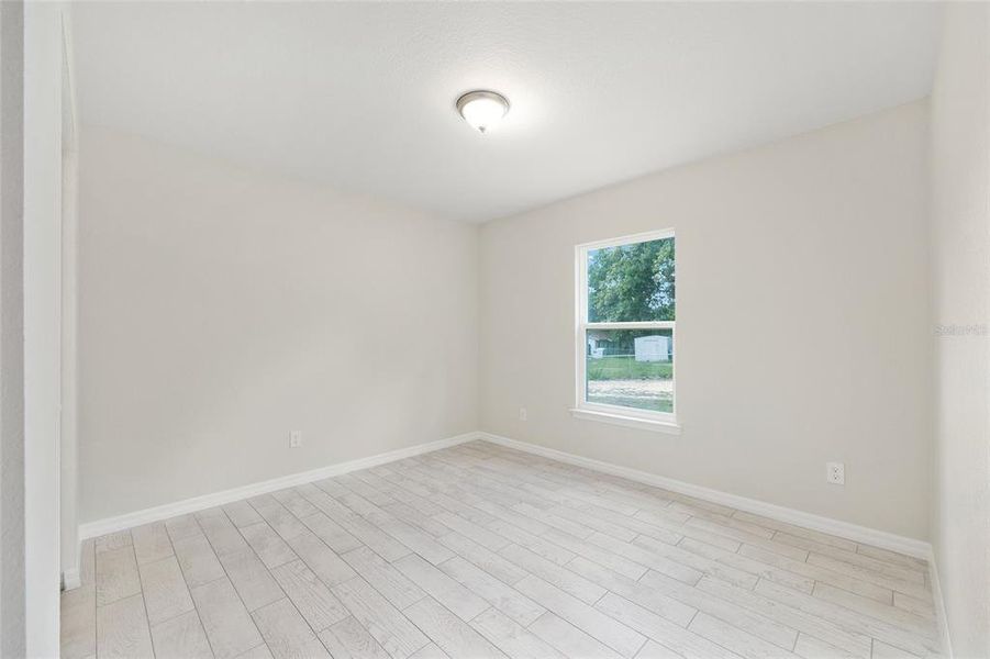 Spacious, unfurnished interior of a new home in , Ocala (Image 23).