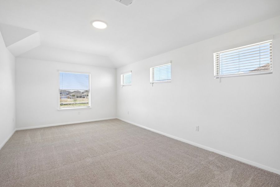 Spacious, unfurnished interior of a new home in Porter Country, Buda (Image 15). Spacious, unfurnished interior of a new home in Porter Country, Buda (Image 15).