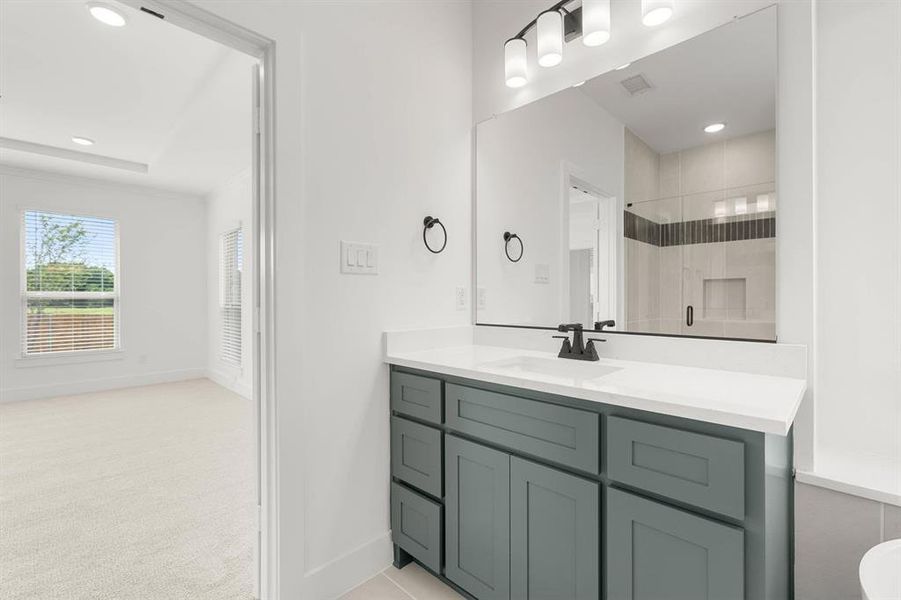 413 Tower-Primary Suite-4