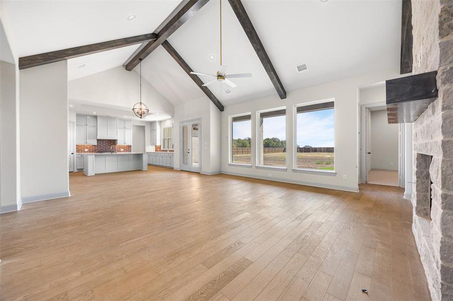 Spacious, unfurnished interior of a new home in Waterfall Ranch - 1 Acre Lots, Waxahachie (Image 14). Spacious, unfurnished interior of a new home in Waterfall Ranch - 1 Acre Lots, Waxahachie (Image 14).