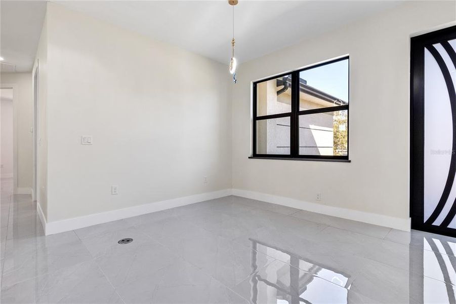 Spacious, unfurnished interior of a new home in , Punta Gorda (Image 31).