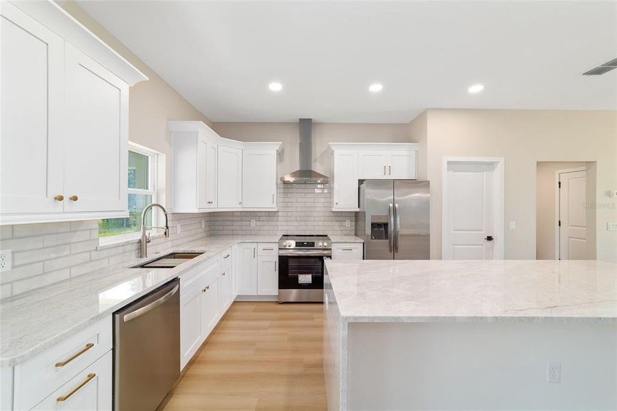 Furnished interior view inside a new home in , Dunnellon (Image 10).