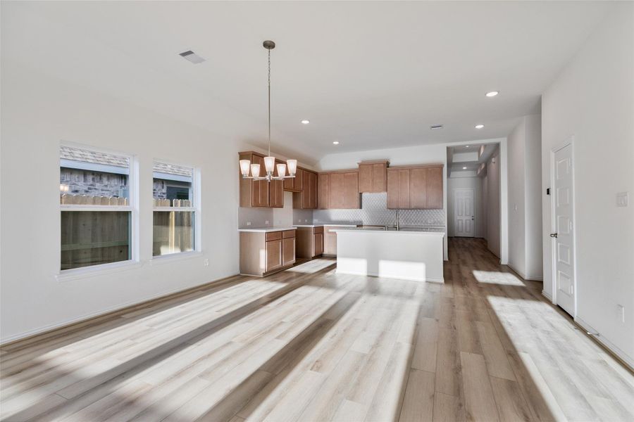 Spacious, unfurnished interior of a new home in Brookewater, Rosenberg (Image 19).