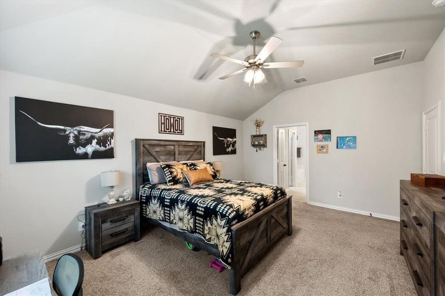 Furnished interior view inside a new home in Willow Vista Estates, Saginaw (Image 19).