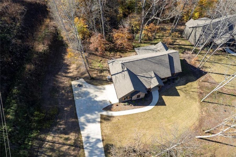 Community amenities in , Talking Rock (Image 50).