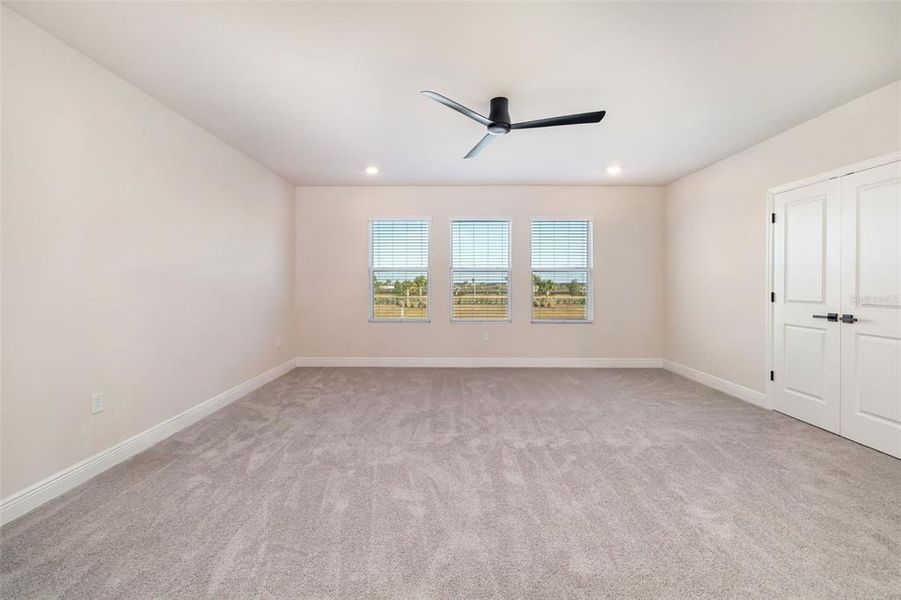 Spacious, unfurnished interior of a new home in Star Farms at Lakewood Ranch, Lakewood Ranch (Image 24).