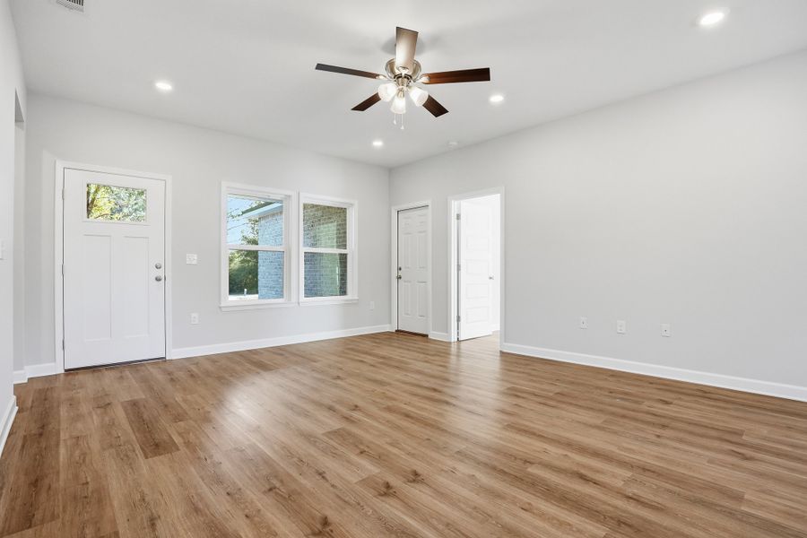 Spacious, unfurnished interior of a new home in , Crestview (Image 22).